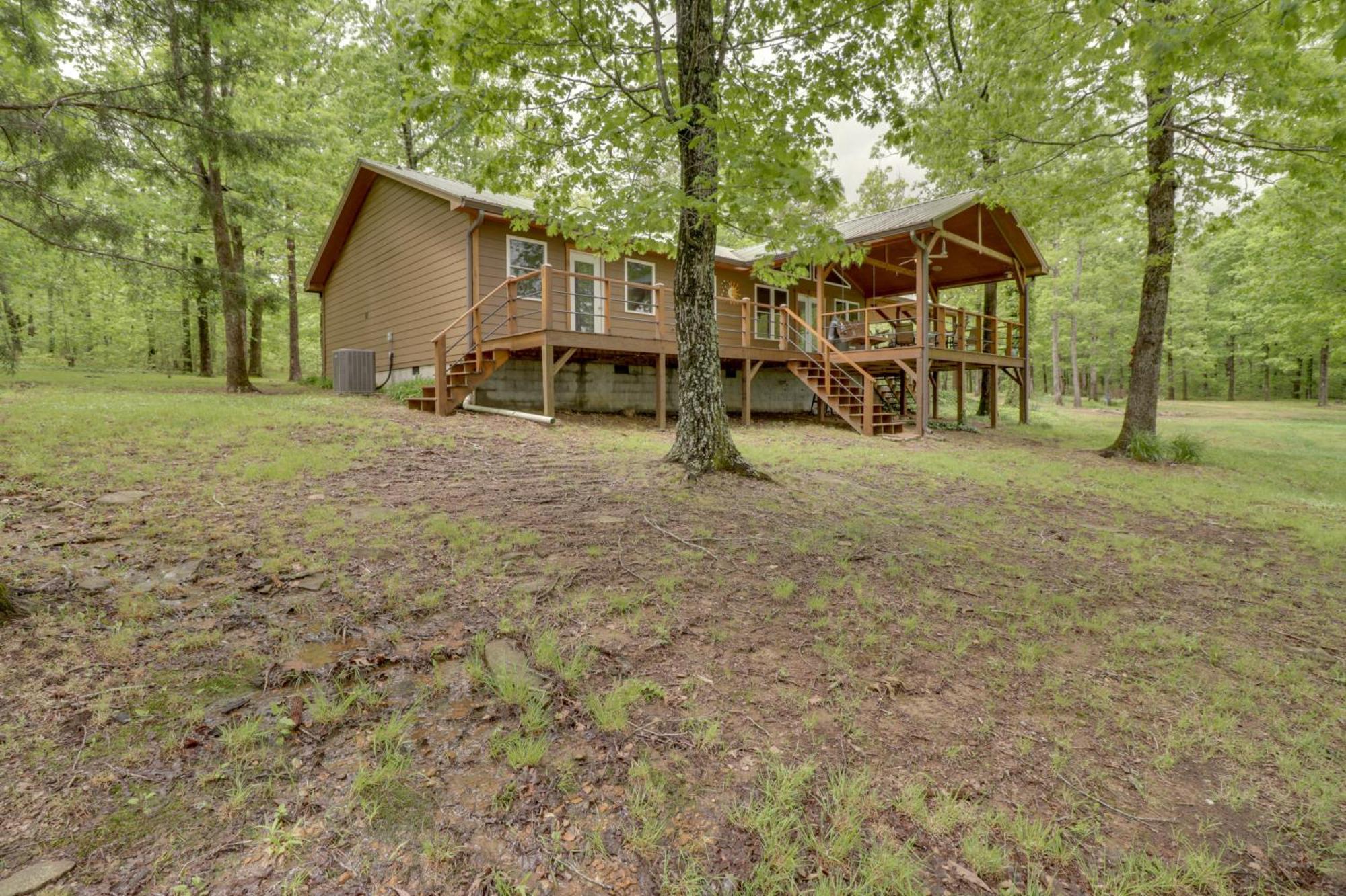 Spacious And Elegant Mountain View Cabin With Deck! エクステリア 写真