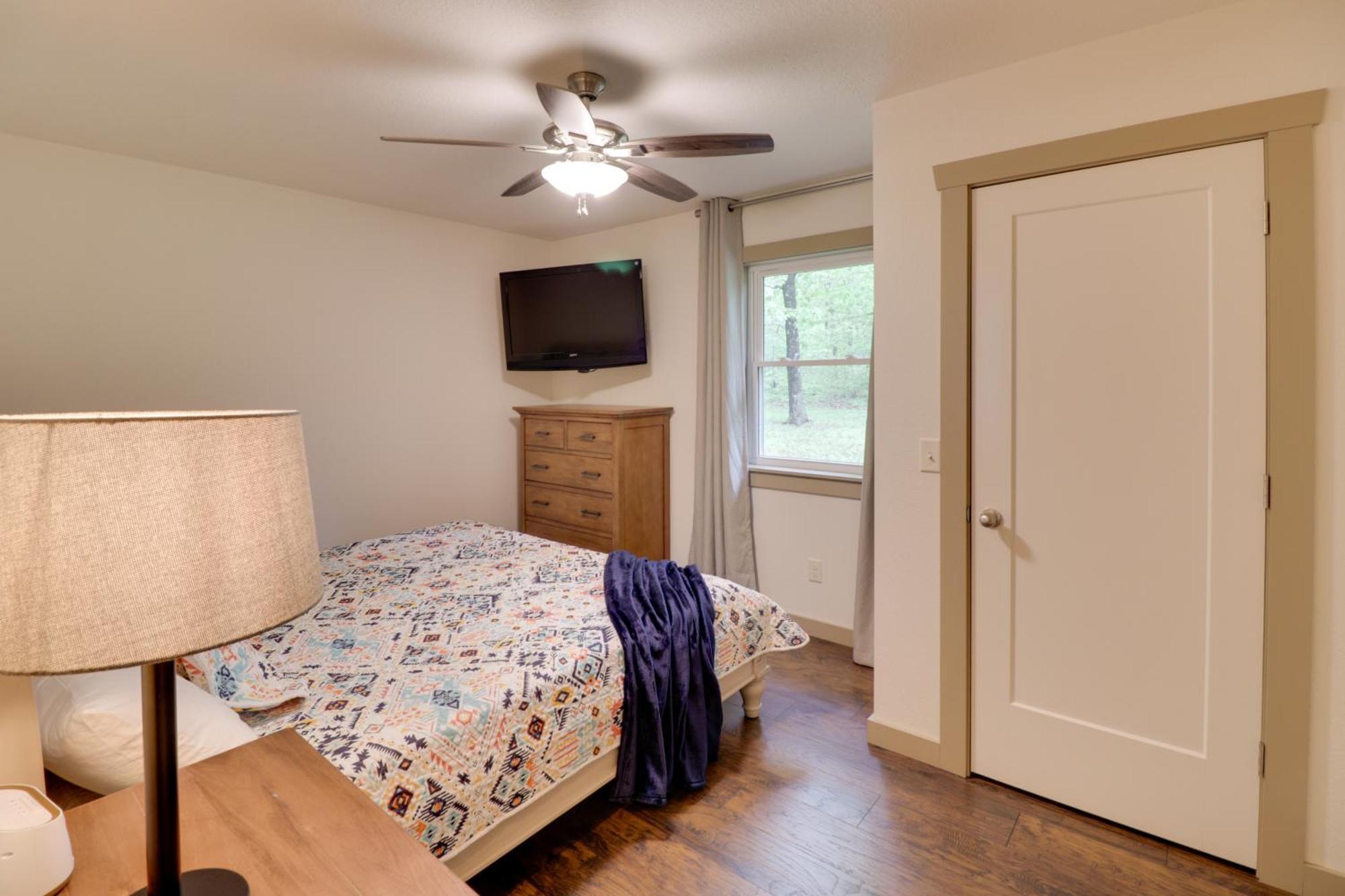 Spacious And Elegant Mountain View Cabin With Deck! エクステリア 写真